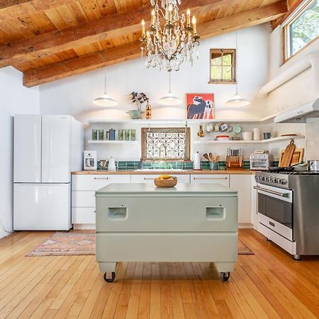 Heart Of Santa Fe - Adorable Hideaway - King And Queen - Walk To Everything - Fireplace - Ac Kültér fotó